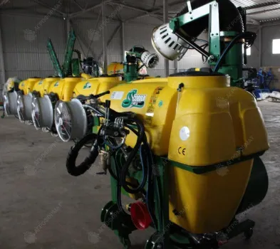 Опрыскиватель навесной CANON 800 (роботизированный) (BADILLI)