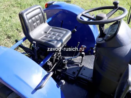 Трактор TZR T-404 без кабины